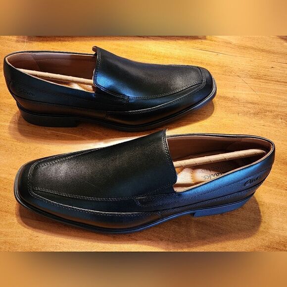 NIB Clarks Tilden Free Black Leather Size 8.5 main image 5